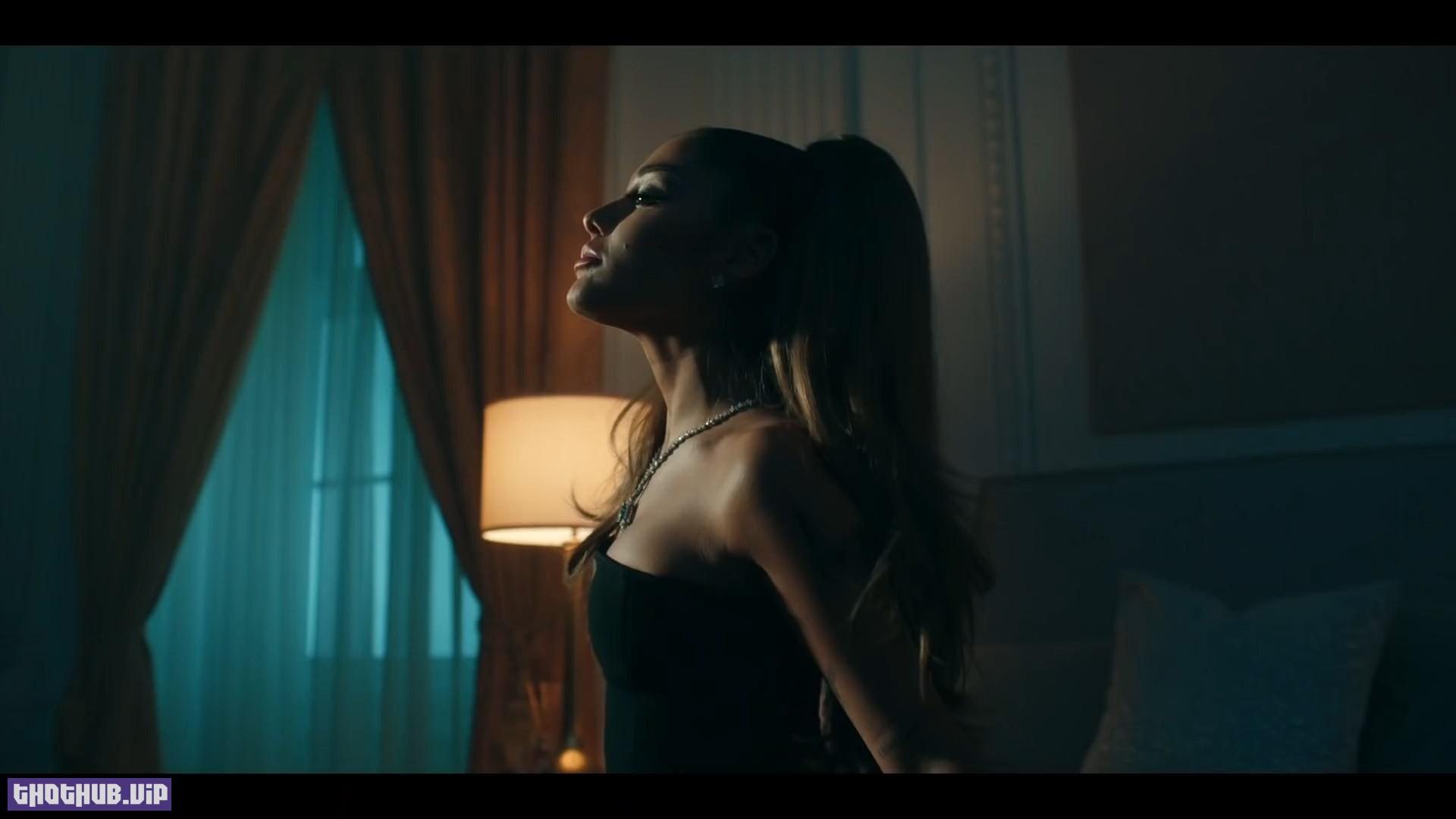 1665523293 248 Ariana Grande Sexy In Positions 29 Photos And Video