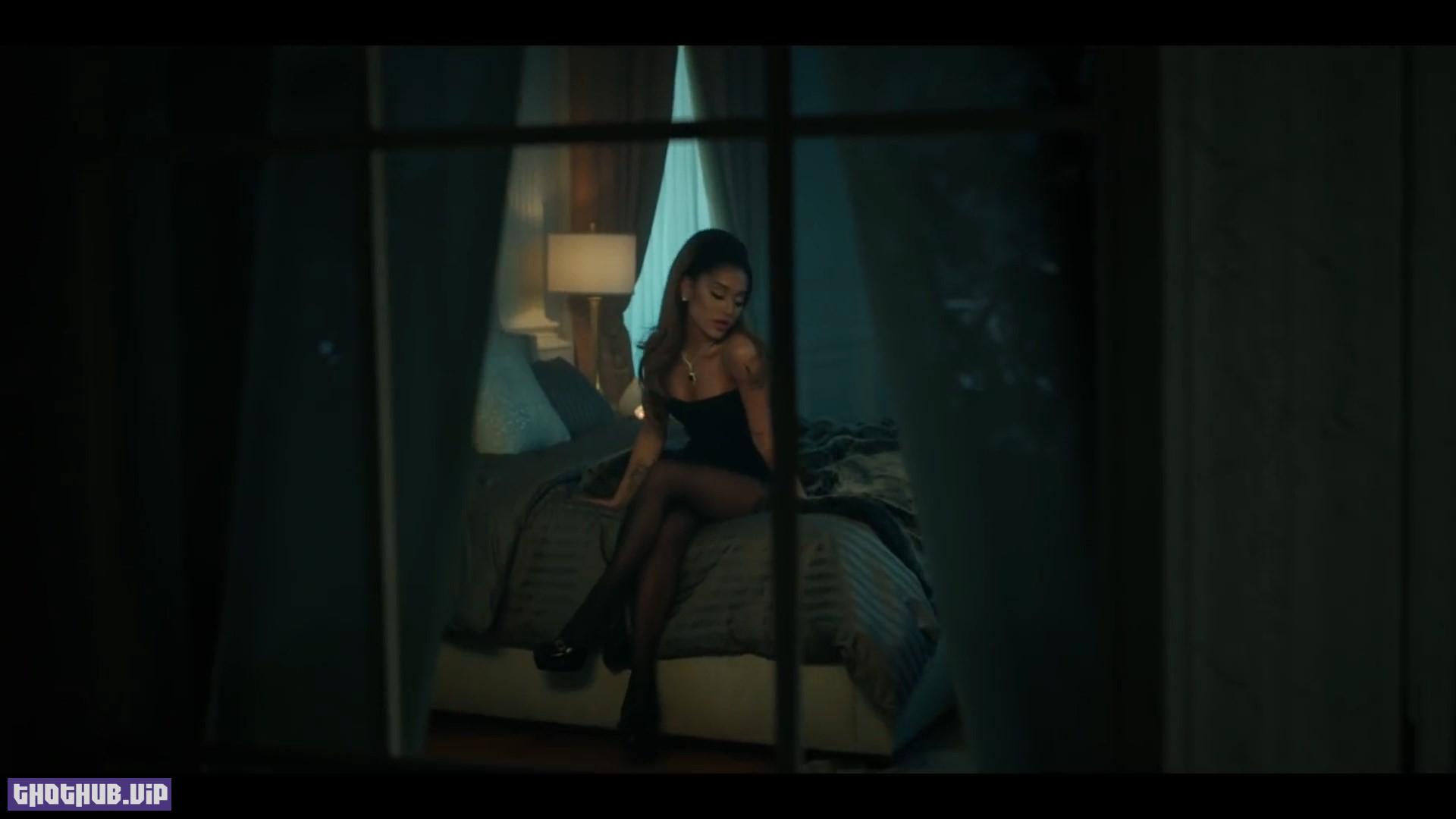 1665523307 915 Ariana Grande Sexy In Positions 29 Photos And Video