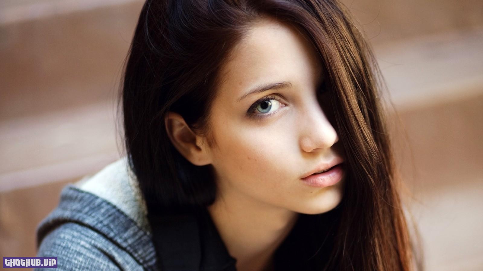 1666287425 598 Emily Rudd TheFappening Sexy 41 Photos