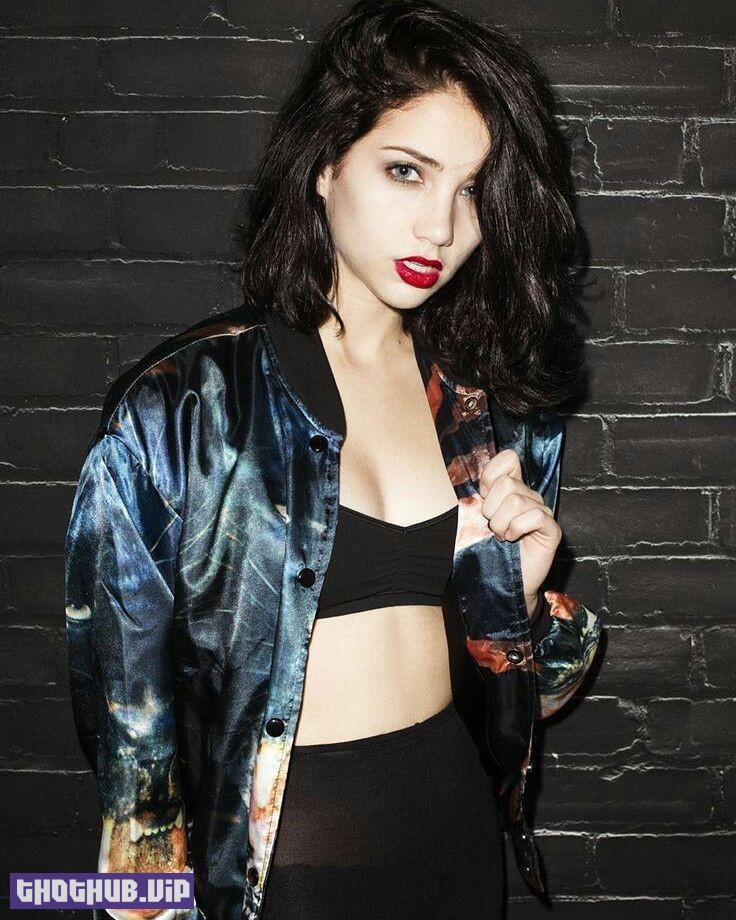 1666287856 439 Emily Rudd TheFappening Sexy 41 Photos