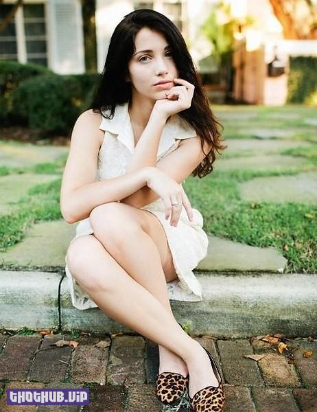 1666287935 54 Emily Rudd TheFappening Sexy 41 Photos