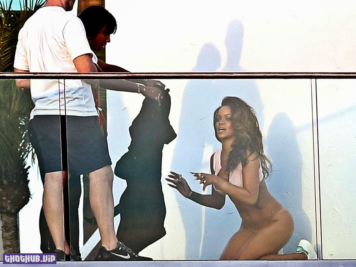 1667139058 282 TheFappening Rihanna Nude 24 Photos