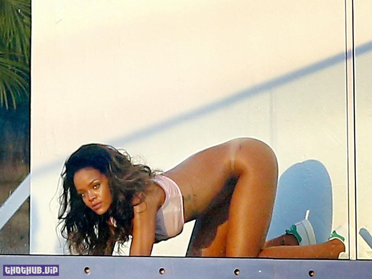 1667139155 103 TheFappening Rihanna Nude 24 Photos