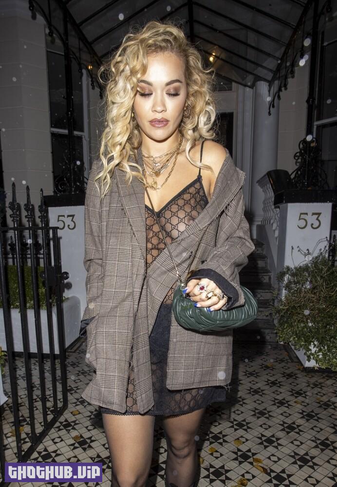 Rita Ora Showed Her Tits Without A Bra In The Recording Studio 