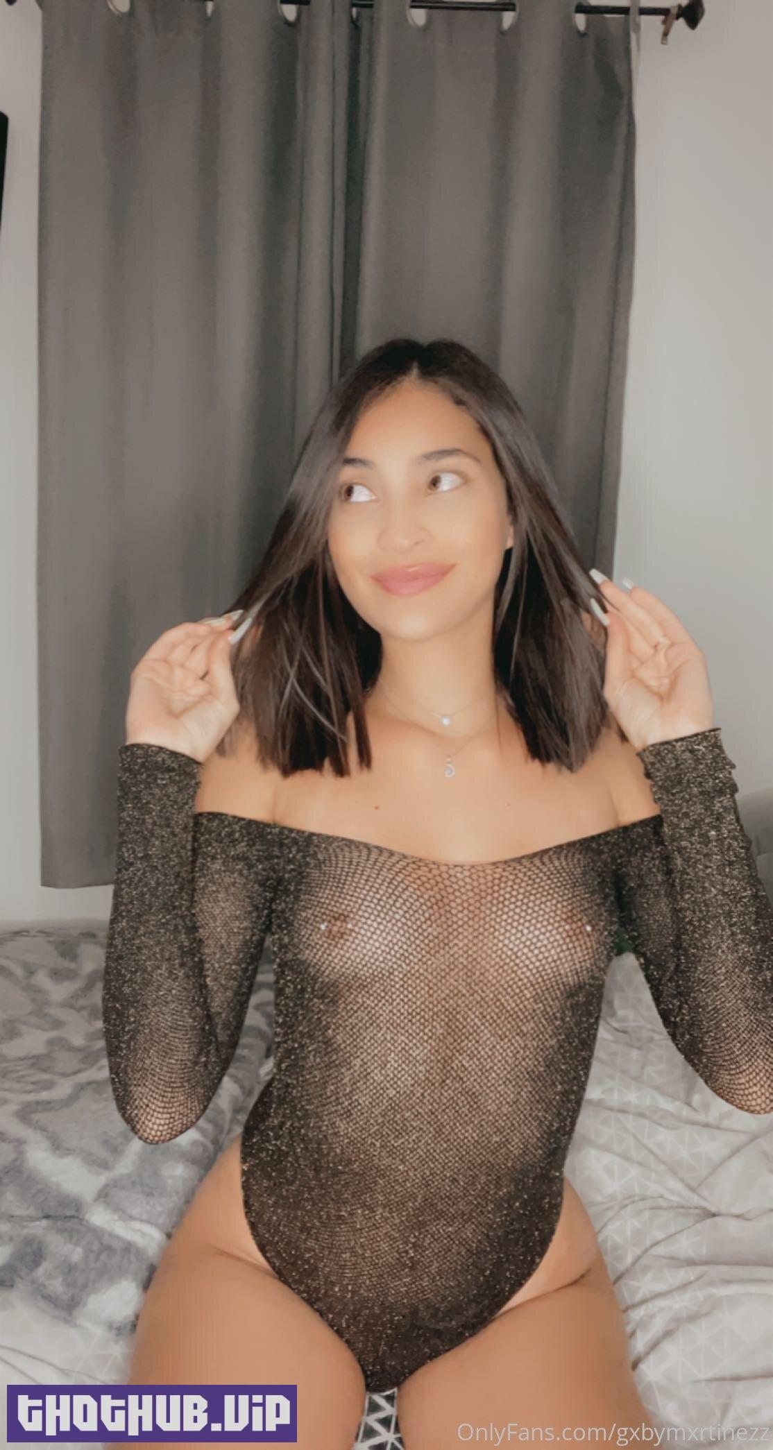 model amateur teen boobs