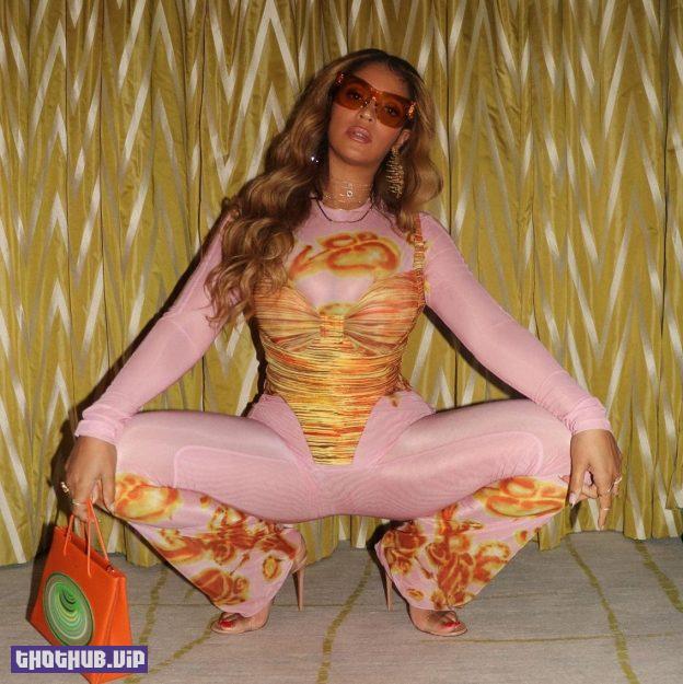 Beyonce Spread Her Legs