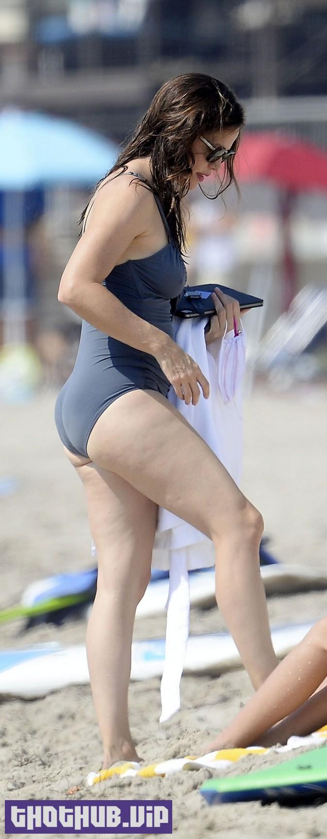 1669031270 313 Jennifer Garner Sexy Swimsuit In Malibu 61 Photos