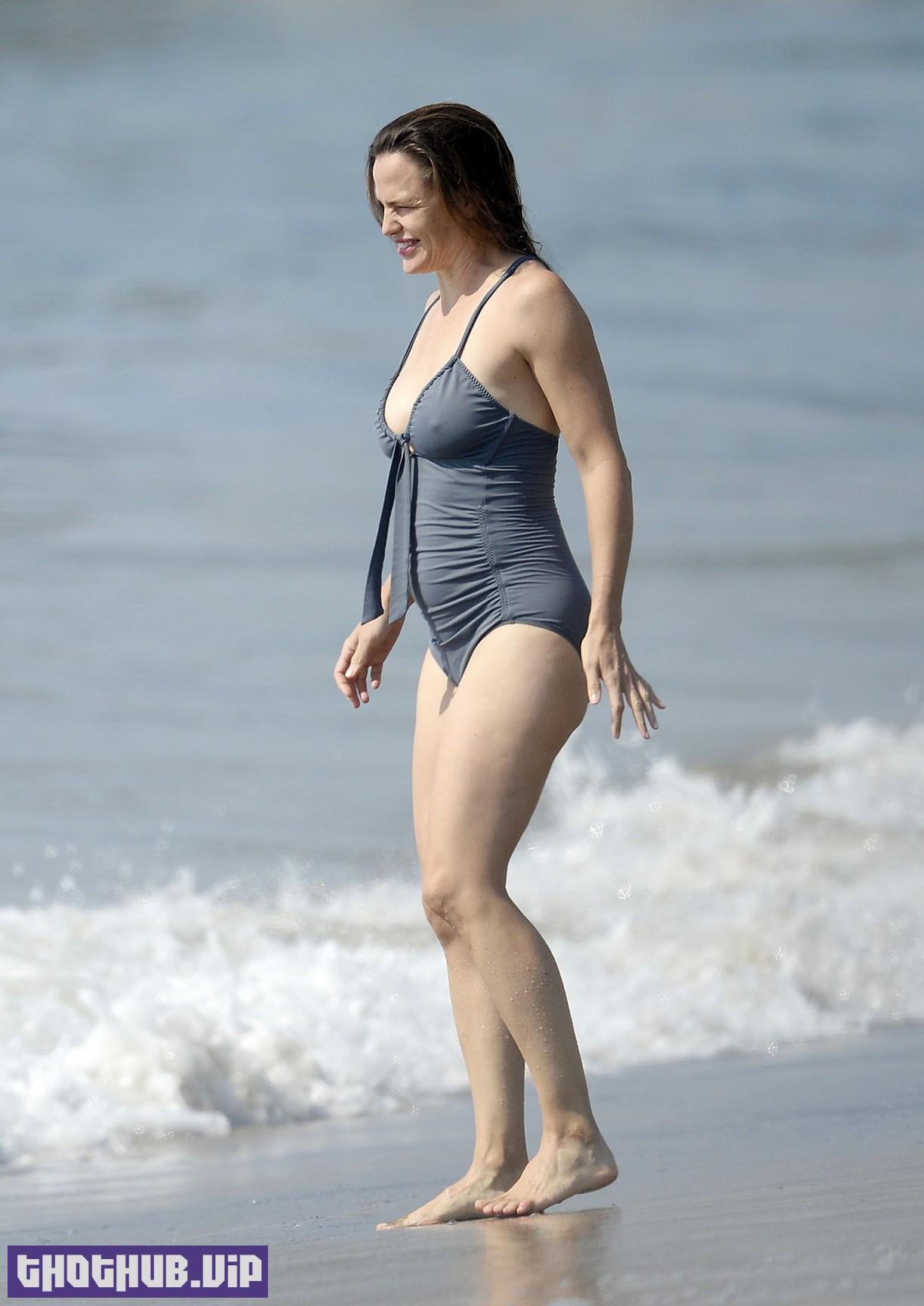 1669031302 266 Jennifer Garner Sexy Swimsuit In Malibu 61 Photos