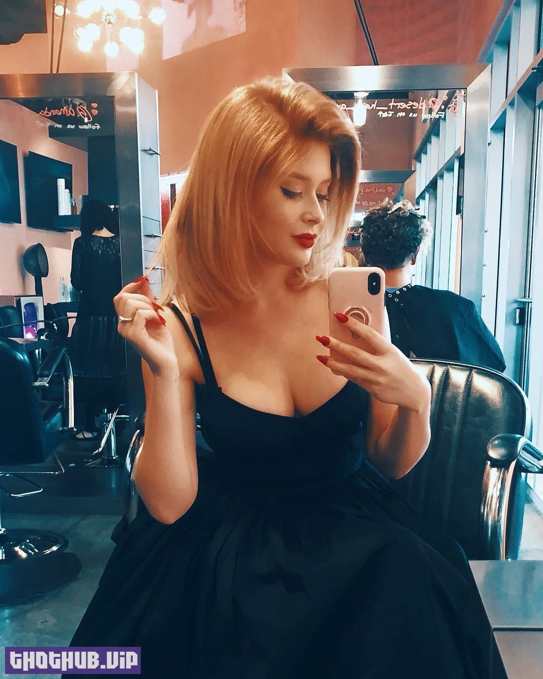 1670051484 60 Renee Olstead TheFappening Sexy 16 Photos