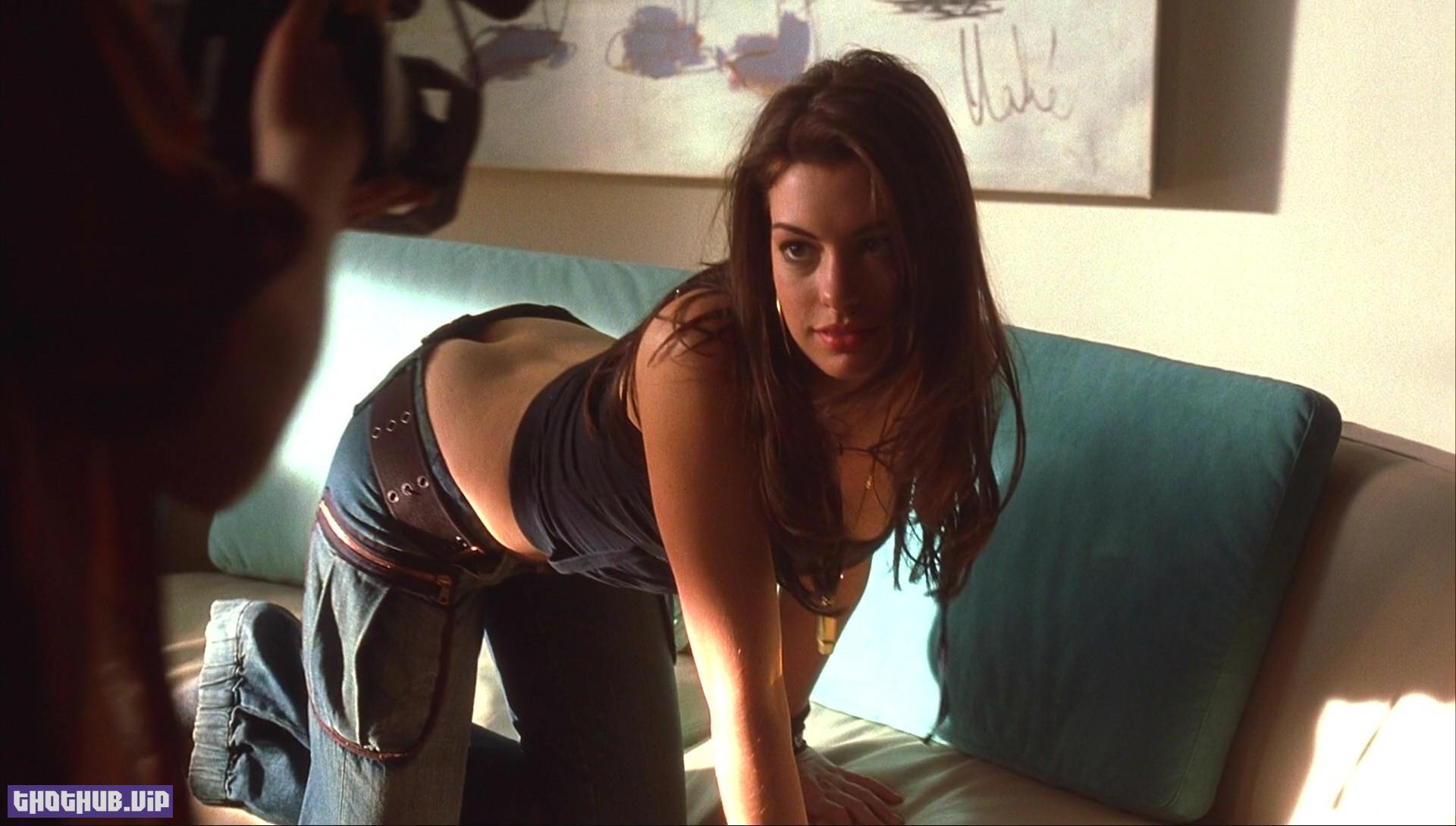 1670120920 725 Anne Hathaway Naked Shots From Havoc