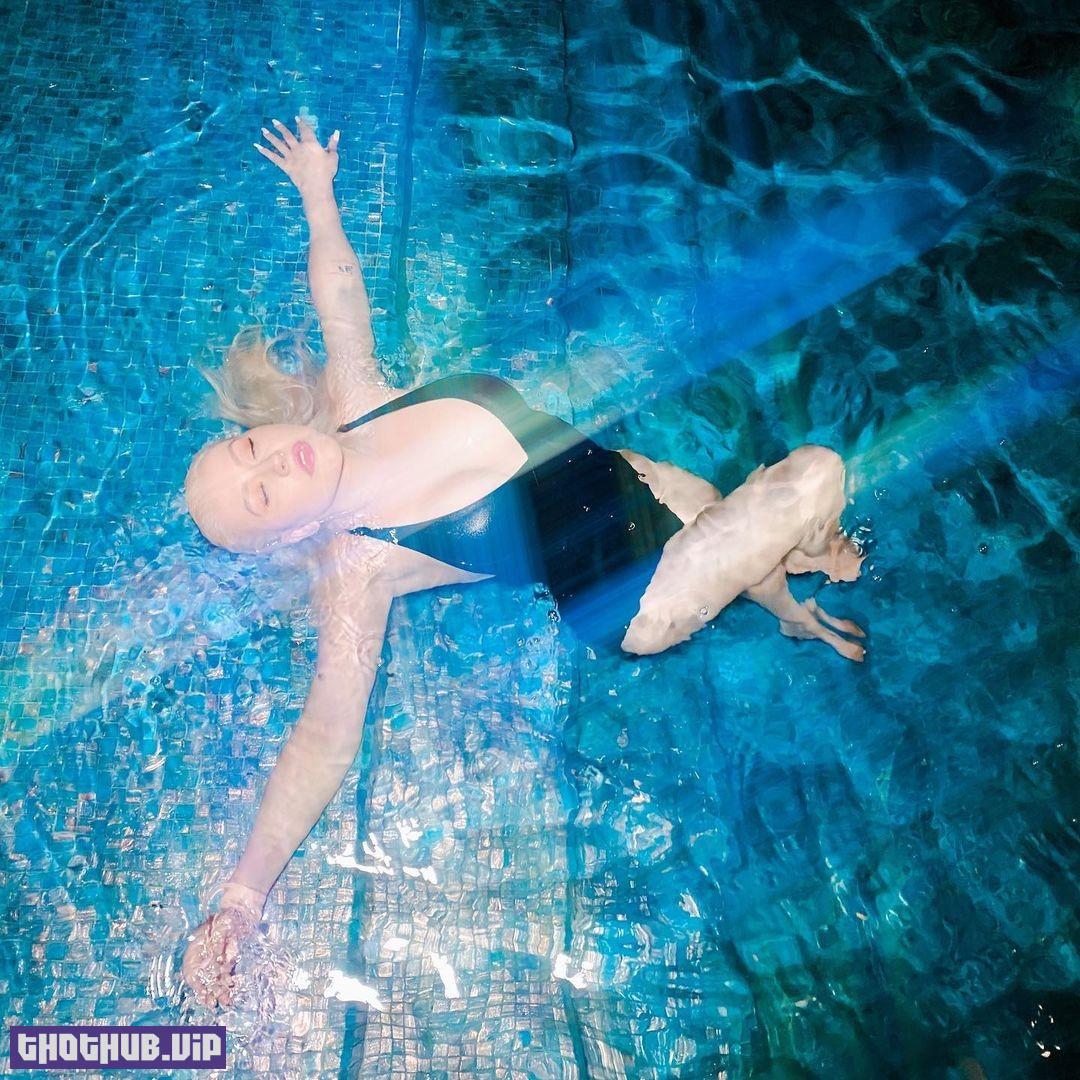 Christina Aguilera Bikini