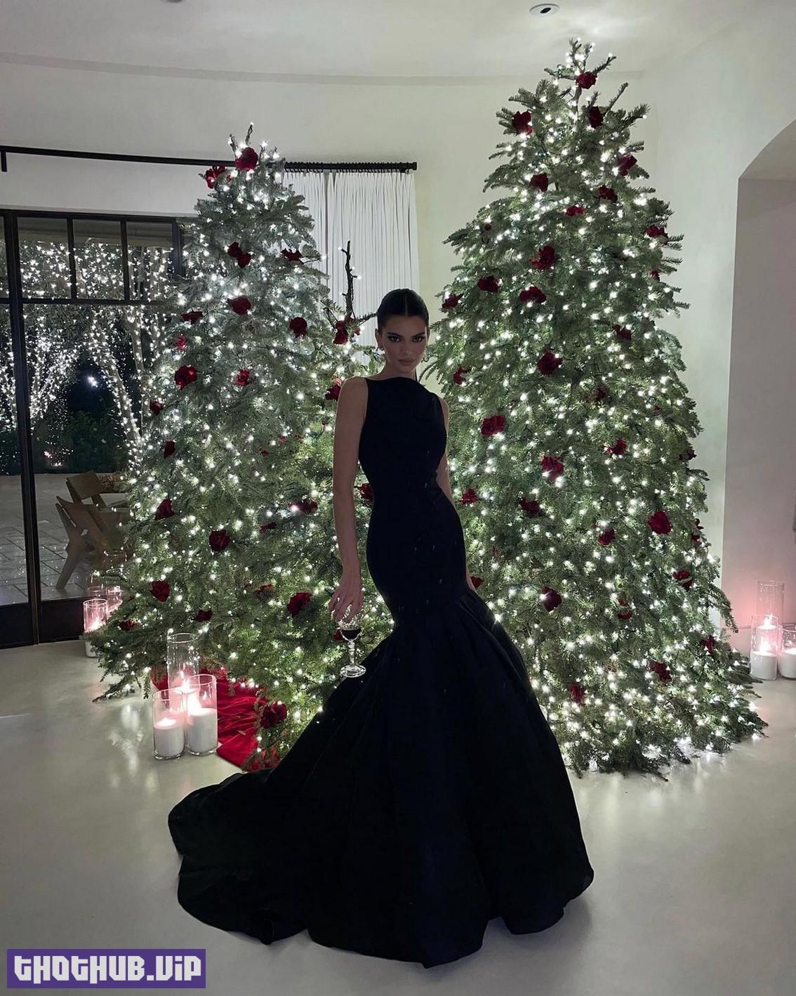 Kendall Jenner Sexy Christmas Look 