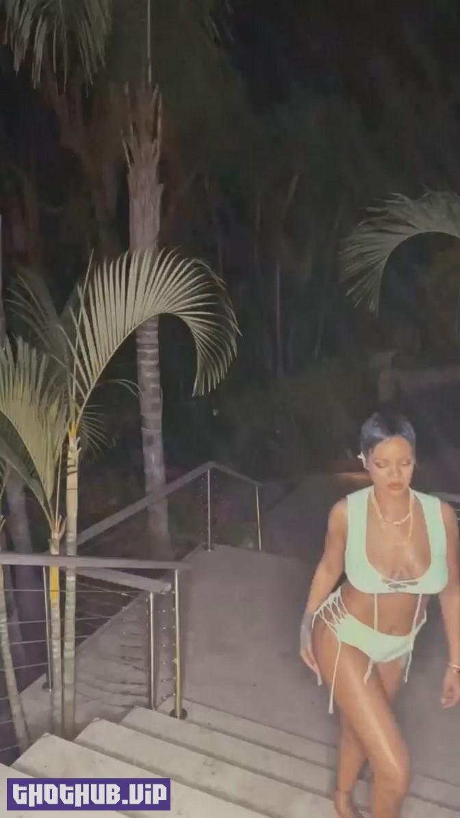 1674811172 168 Rihanna Undresses In The Rain 15 Photos And Video