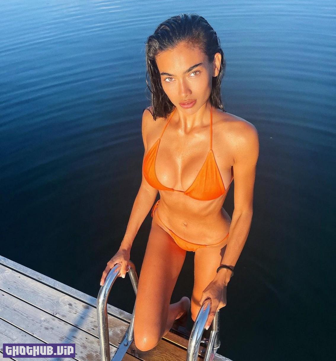 Kelly Gale Sexy