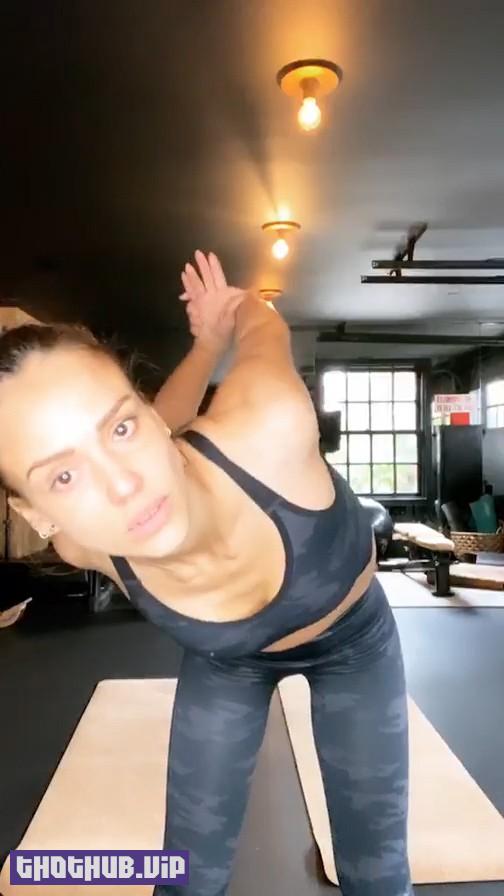 Jessica Alba Sexy Yoga