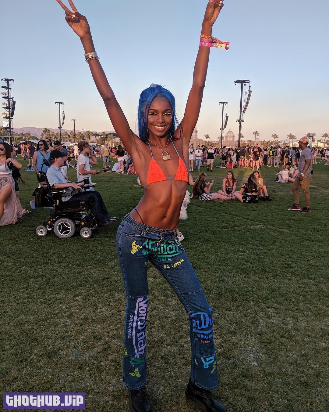 1678656873 653 Leomie Anderson The Fappening Tiny Tits 47 Photos