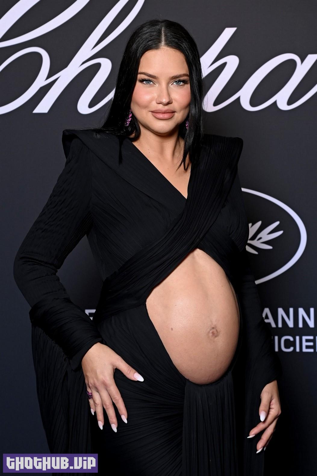 1679821348 907 Adriana Lima Sexy Pregnant 24 Photos