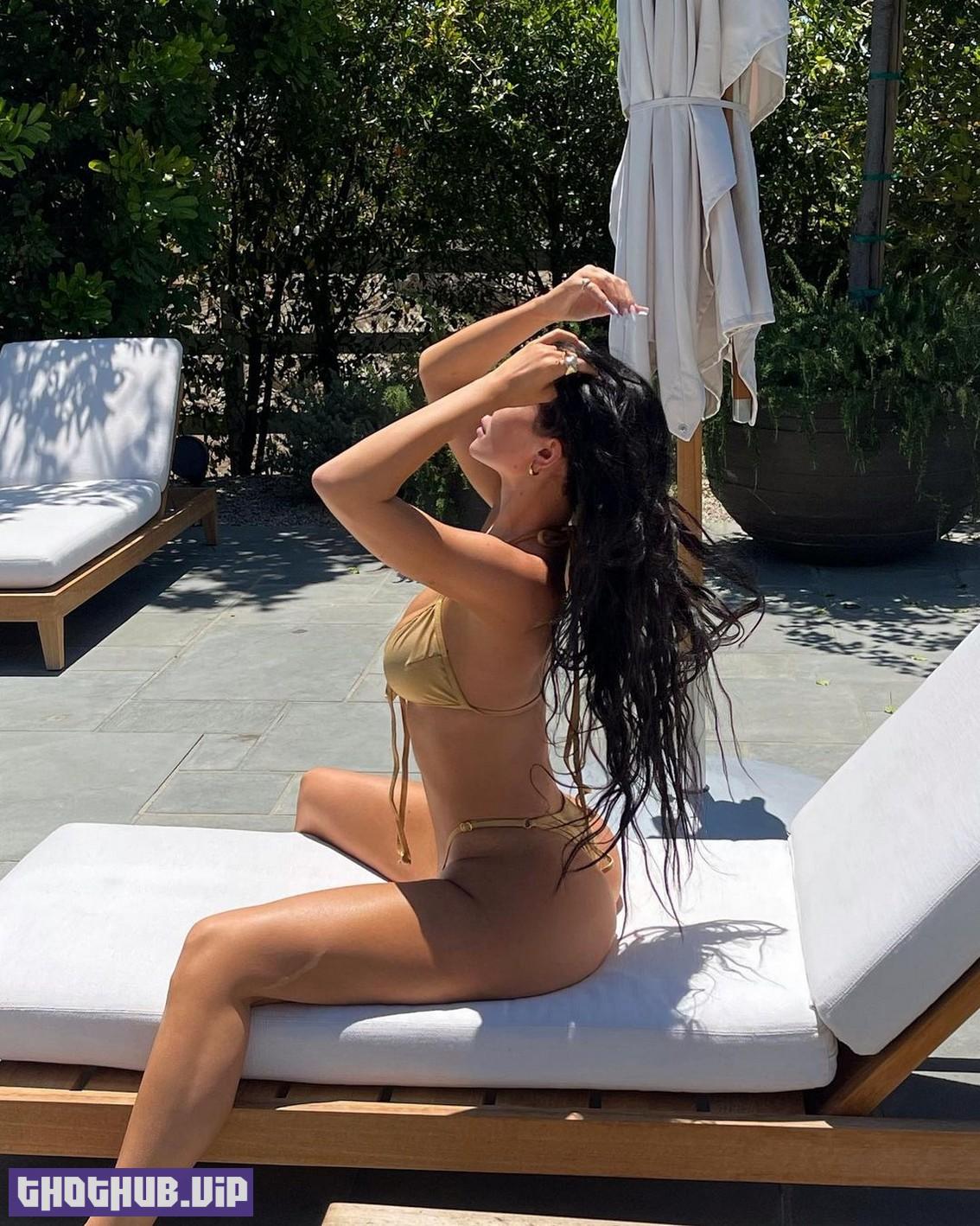 Hot Kylie Jenner In Good American Bikini (5 Photos) On Thothub