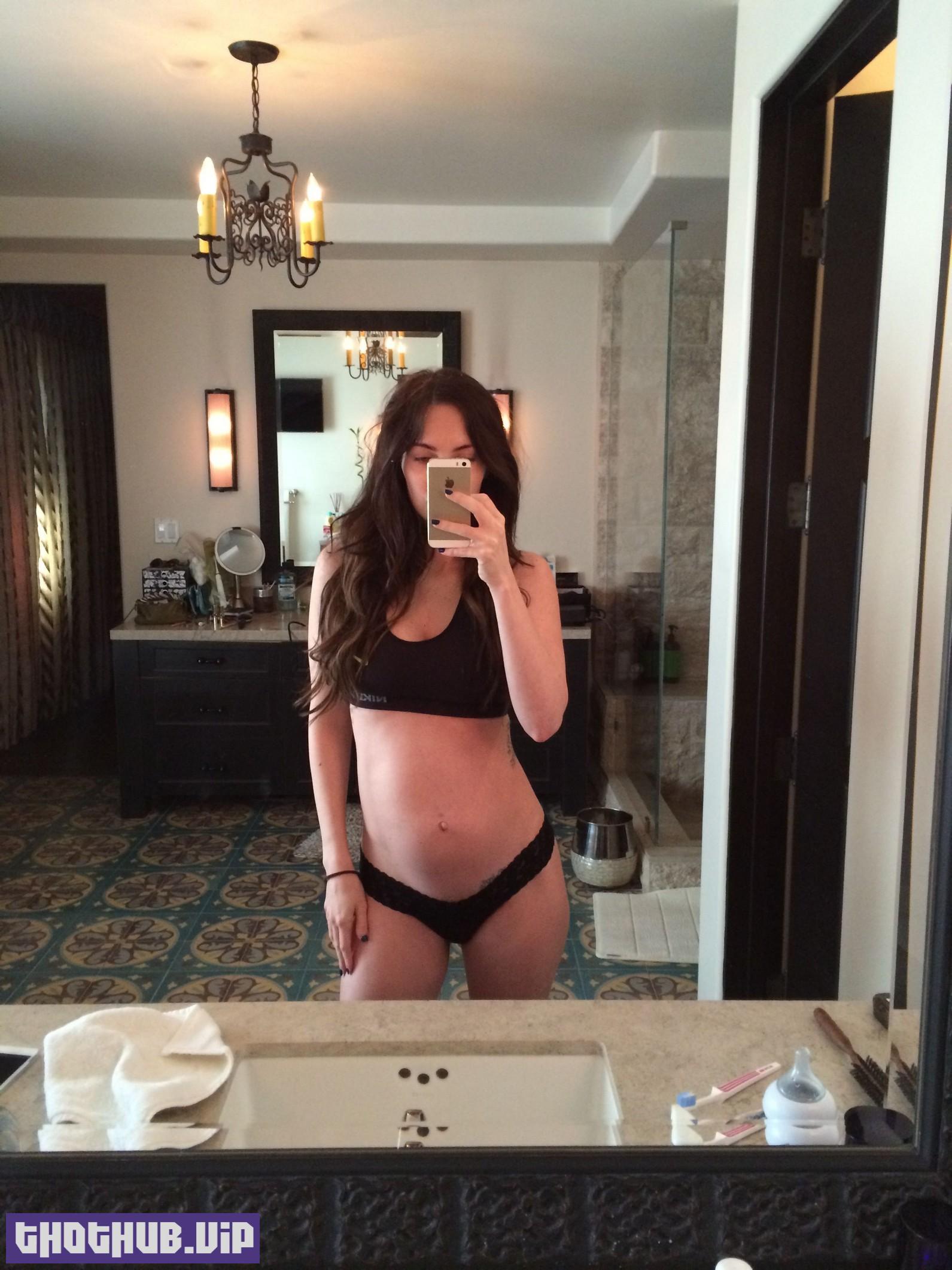 1682591048 360 Megan Fox Nude Leaked 73 Photos