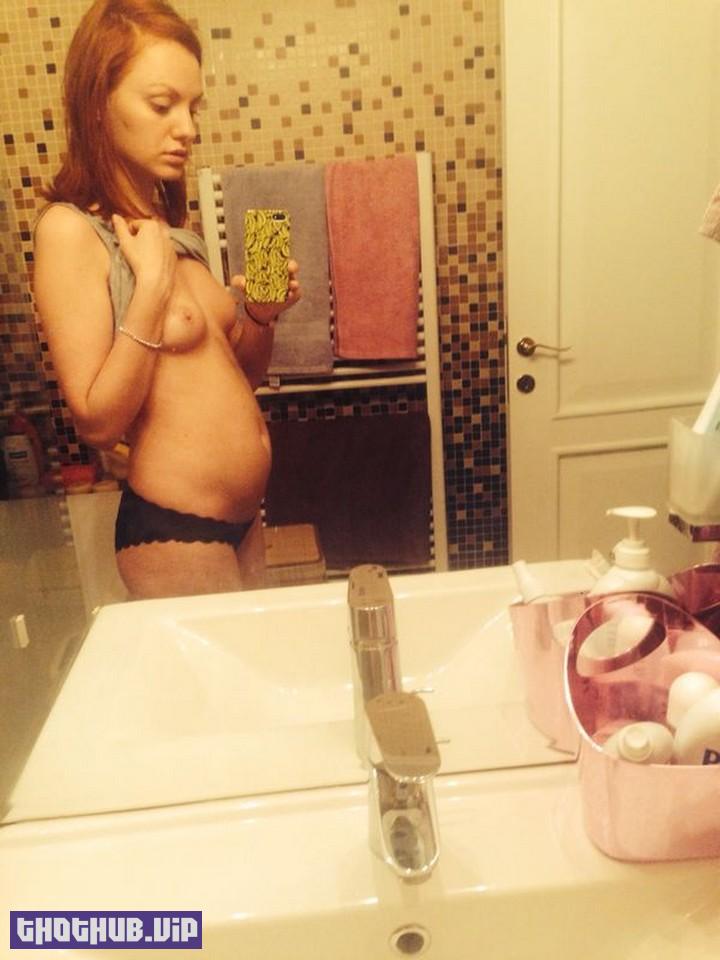 Alexandra Stan Nude Pregnant