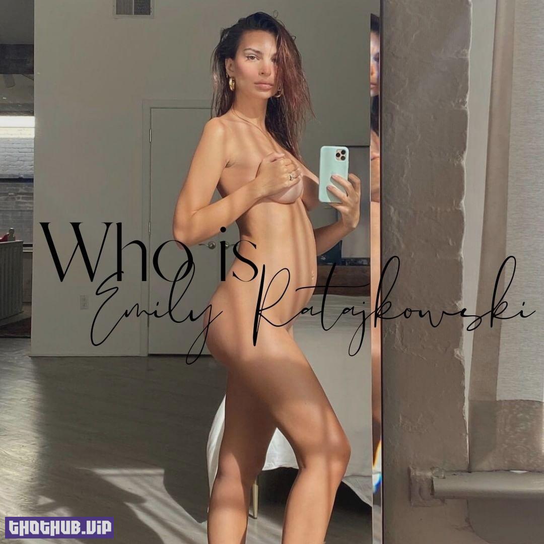 Emily Ratajkowski Naked Pregnant Selfie