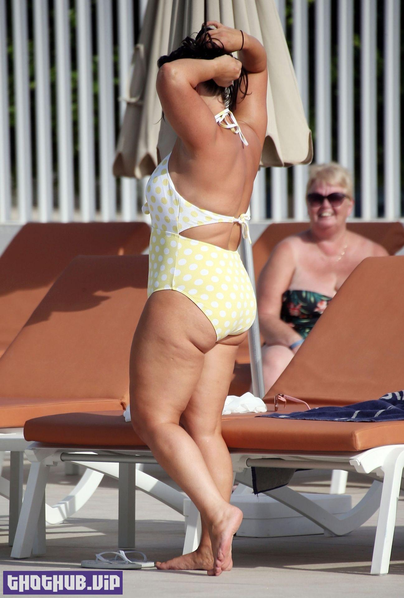 Chanelle Hayes Fat Ass