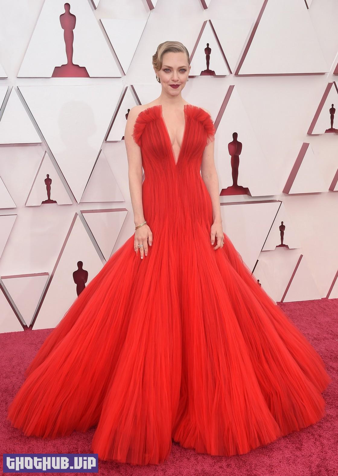 Amanda Seyfried Sexy At Academy Awards 2021