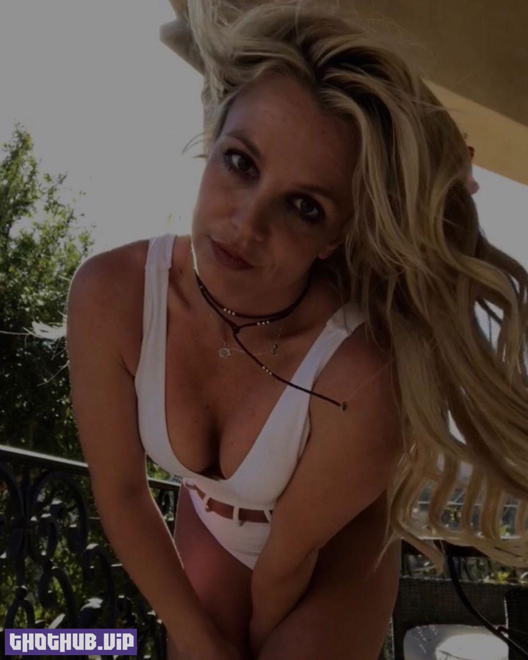 1687053707 668 Britney Spears The Fappening Sexy 43 Photos Videos