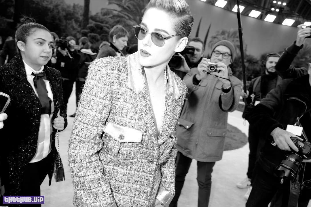 1687364858 514 Kristen Stewart Sexy or Not on Chanel Couture 26 Photos