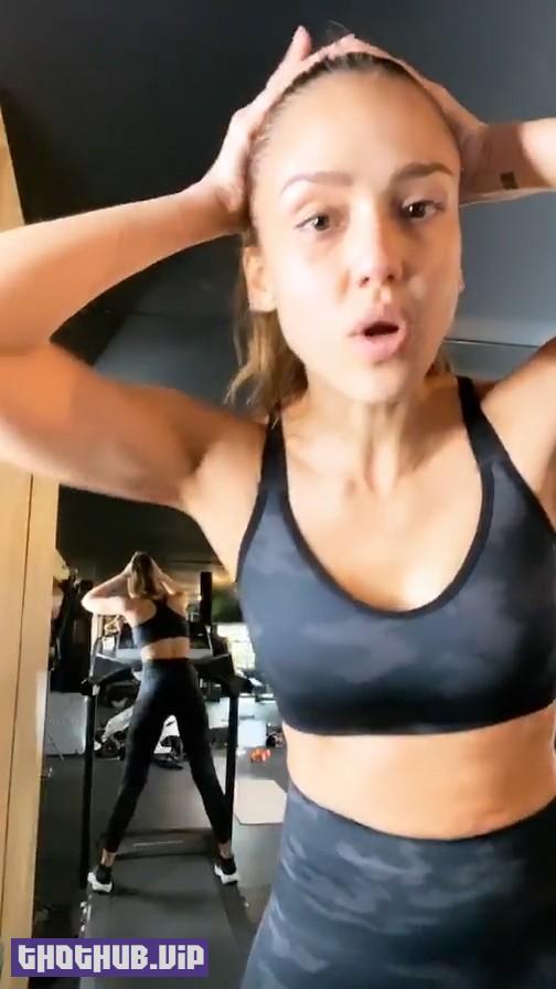 Jessica Alba Sexy Yoga Workout 2020