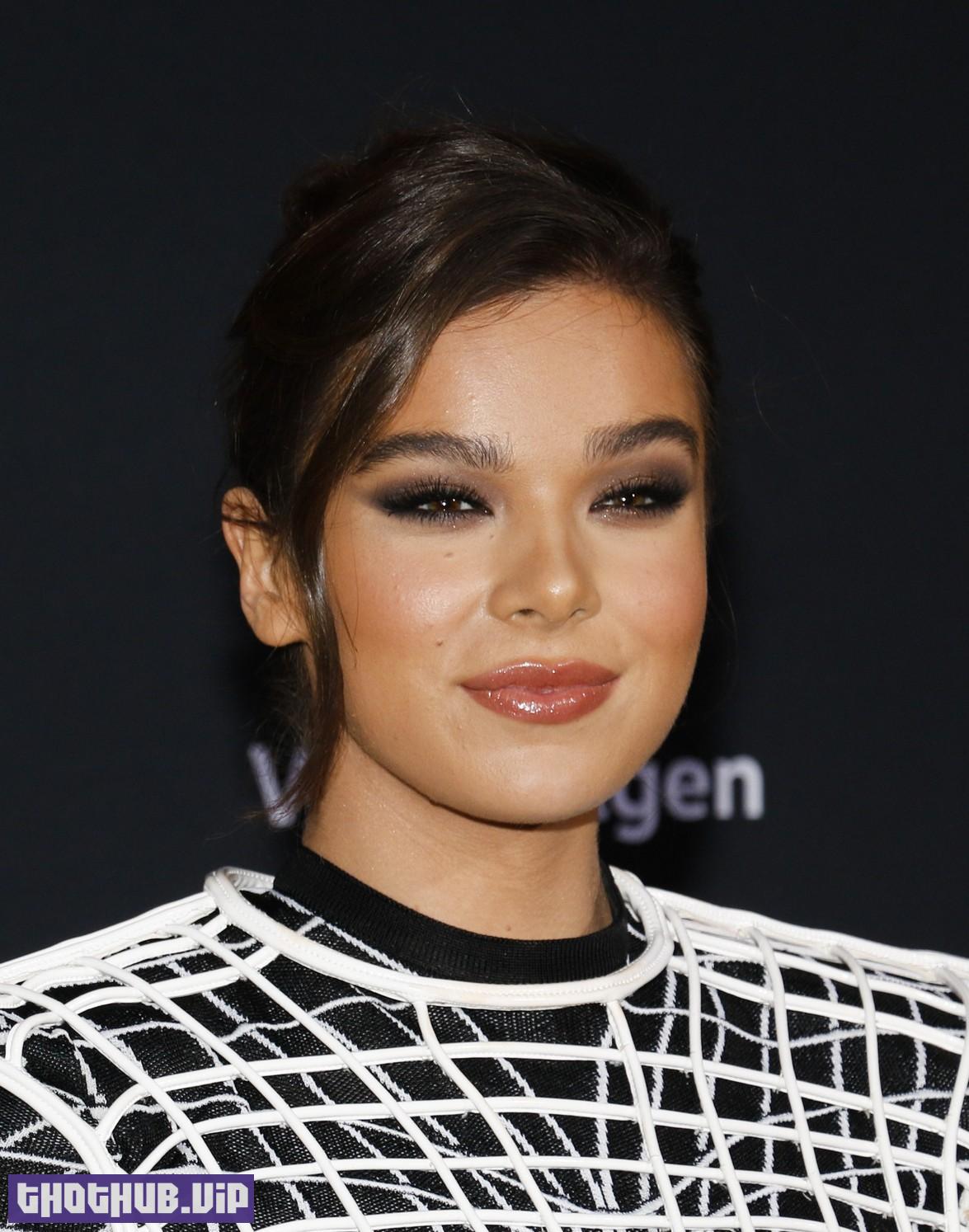 1691796528 771 Hailee Steinfeld Sexy Fappening Legs 103 Photos