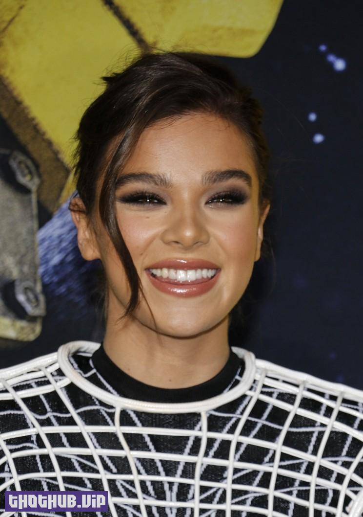 1691796560 383 Hailee Steinfeld Sexy Fappening Legs 103 Photos
