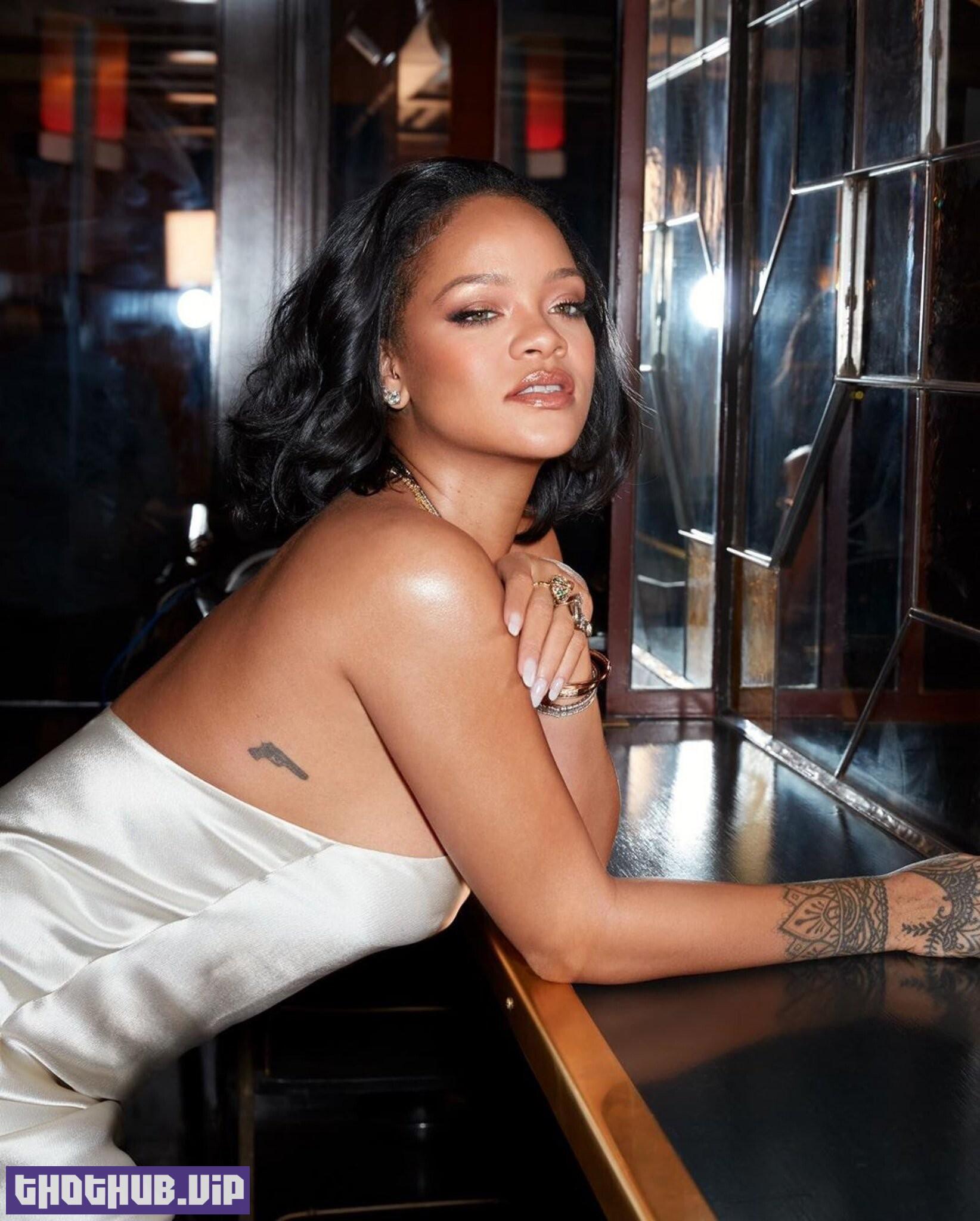 1692712104 451 Rihanna Sexy For FENTY 22 New Photos And Video