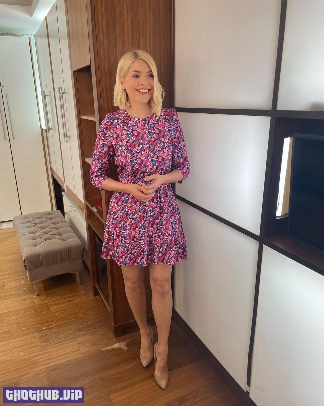 Holly Willoughby Barefeet