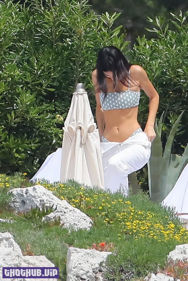 1692737871 731 Kendall Jenner Fappening Bikini 60 Photos