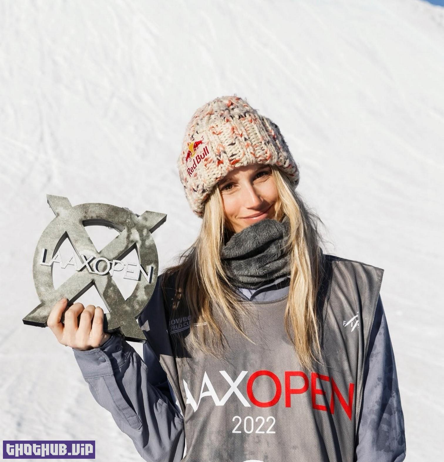 1692899095 693 Anna Gasser Nude Snowboarder From Austria 35 Photos And Video
