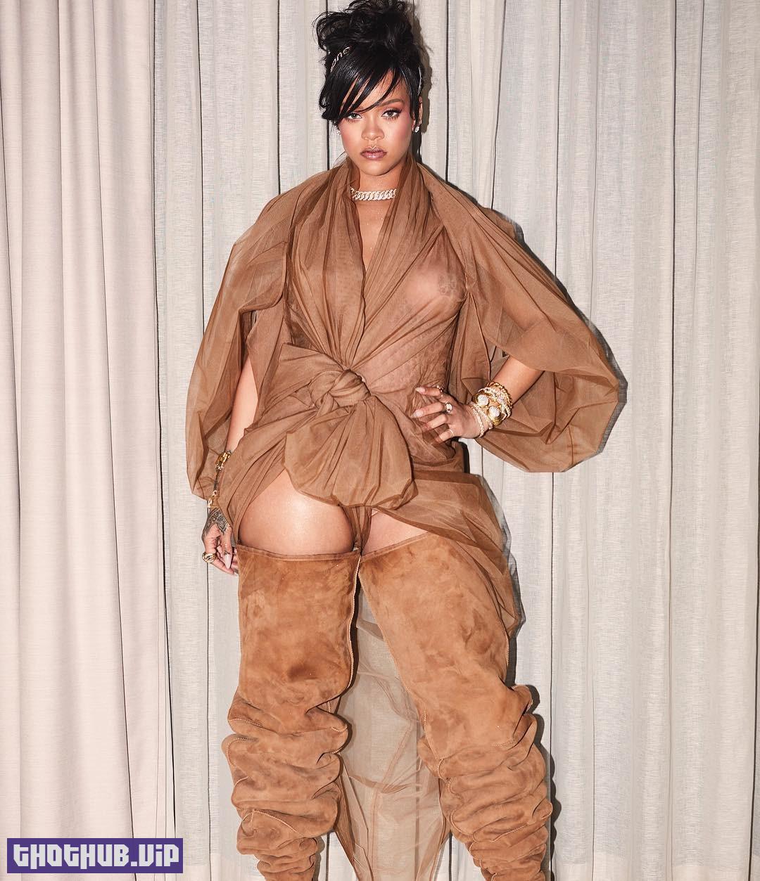 Rihanna Collecition of Nude Leaked New and Old Photos