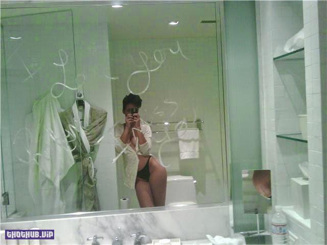 1693093277 896 Rihanna Collecition of Nude Leaked New and Old Photos