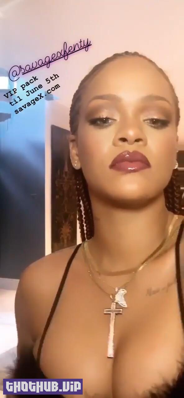 1693126136 880 Rihanna Hot 9 Pics And Video