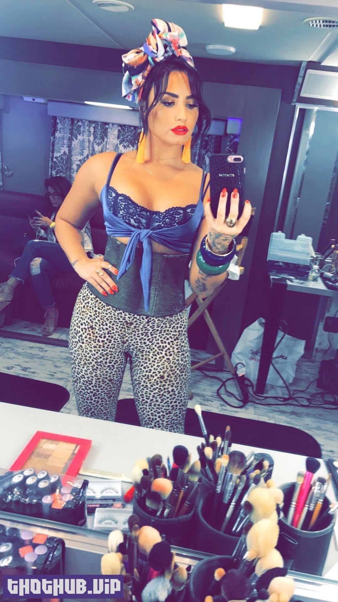 Demi Lovato Sexy Selfies 5 Photos On Thothub