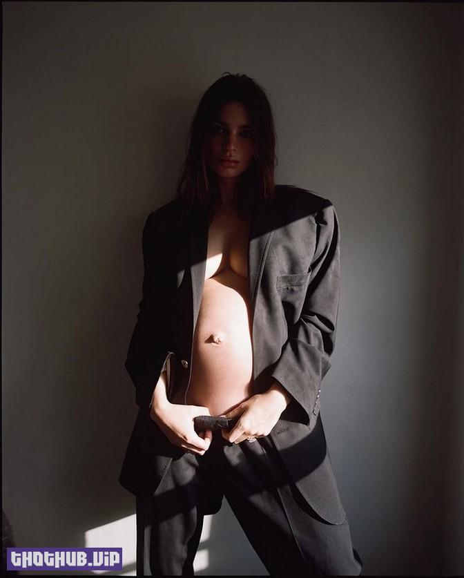 1693364096 510 Emily Ratajkowski Pregnant Nude 9 New Photos