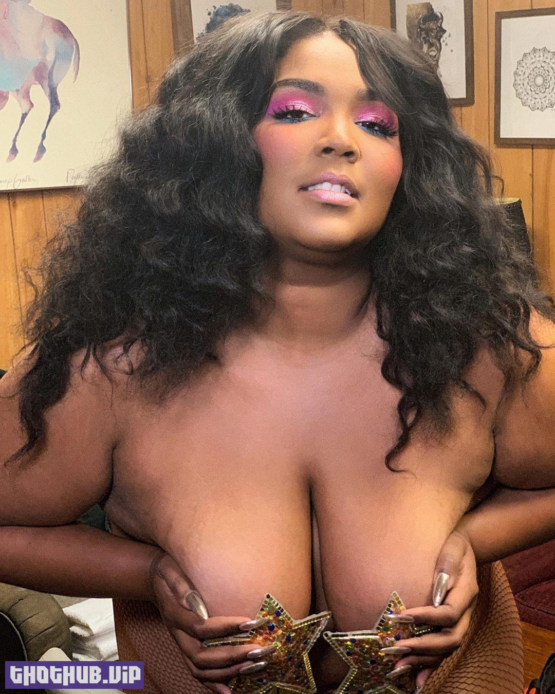 1693638800 704 Lizzo Nude And Sexy 113 Photos And Videos