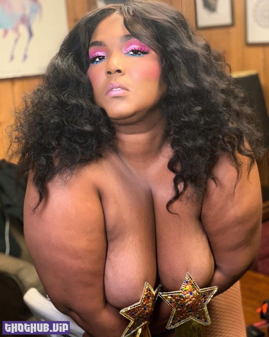 Lizzo Topless