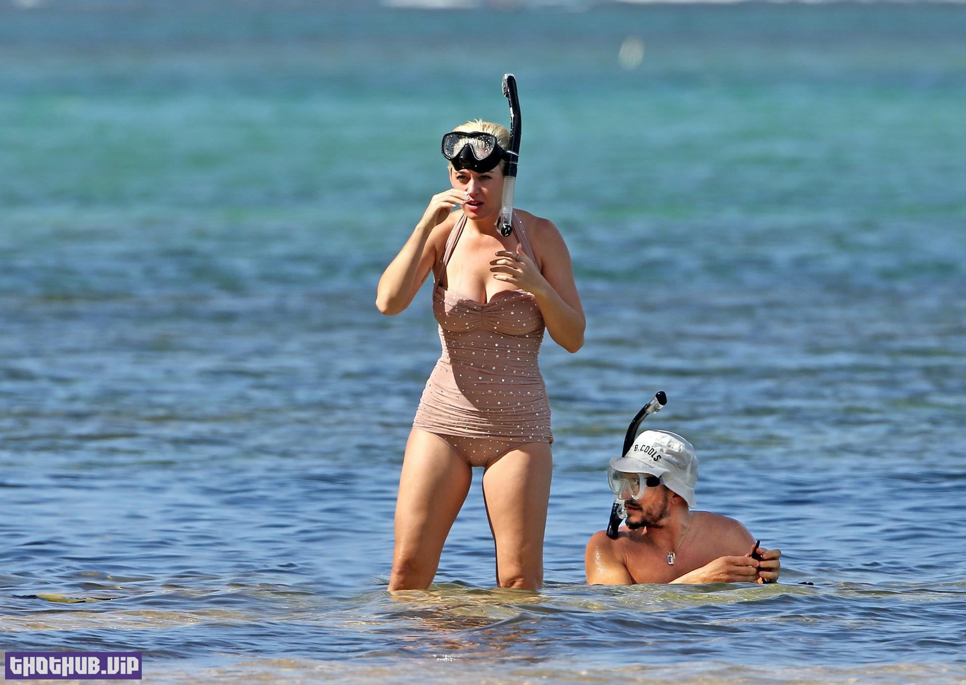 1697697784 800 Katy Perry Fappening Sexy in Hawaii 33 Photos