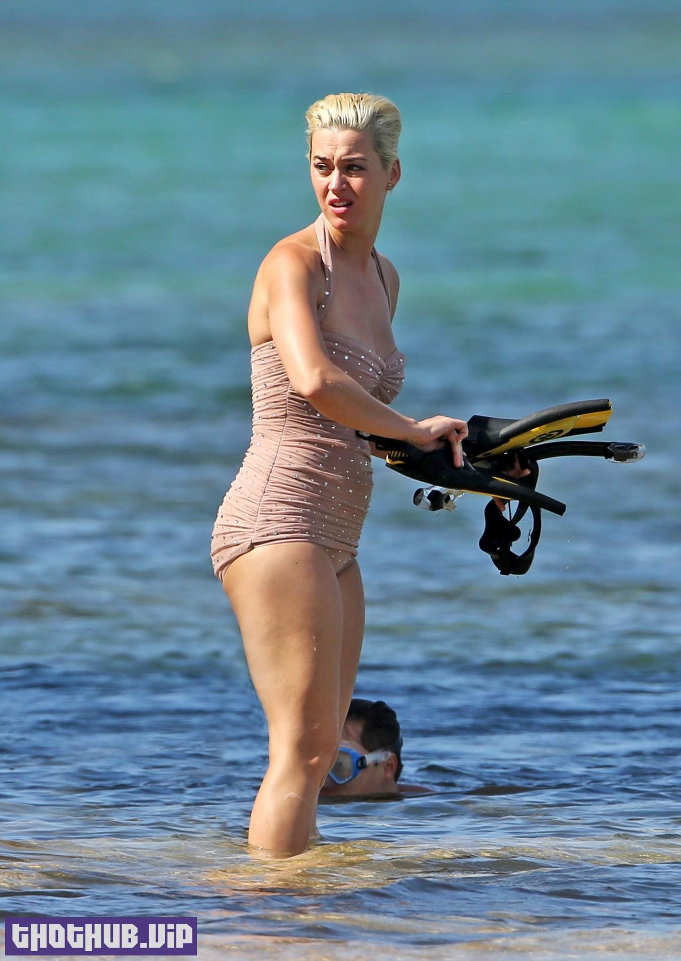 1697697836 738 Katy Perry Fappening Sexy in Hawaii 33 Photos