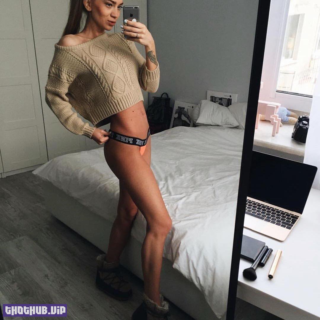 Vladlena-Varlamova-Nude-Instagramshitcy-47