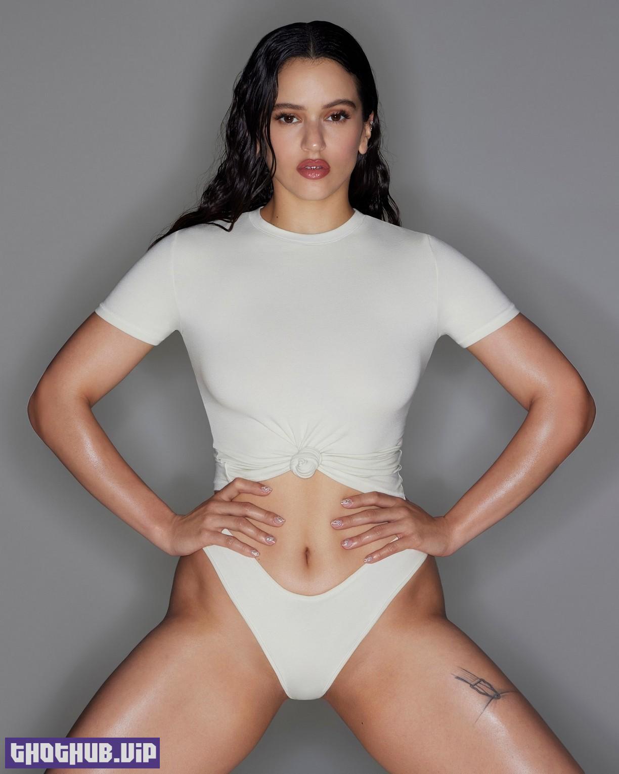1700733842 878 Kim Kardashian First Showed A Photo Of Rosalia In Underwear