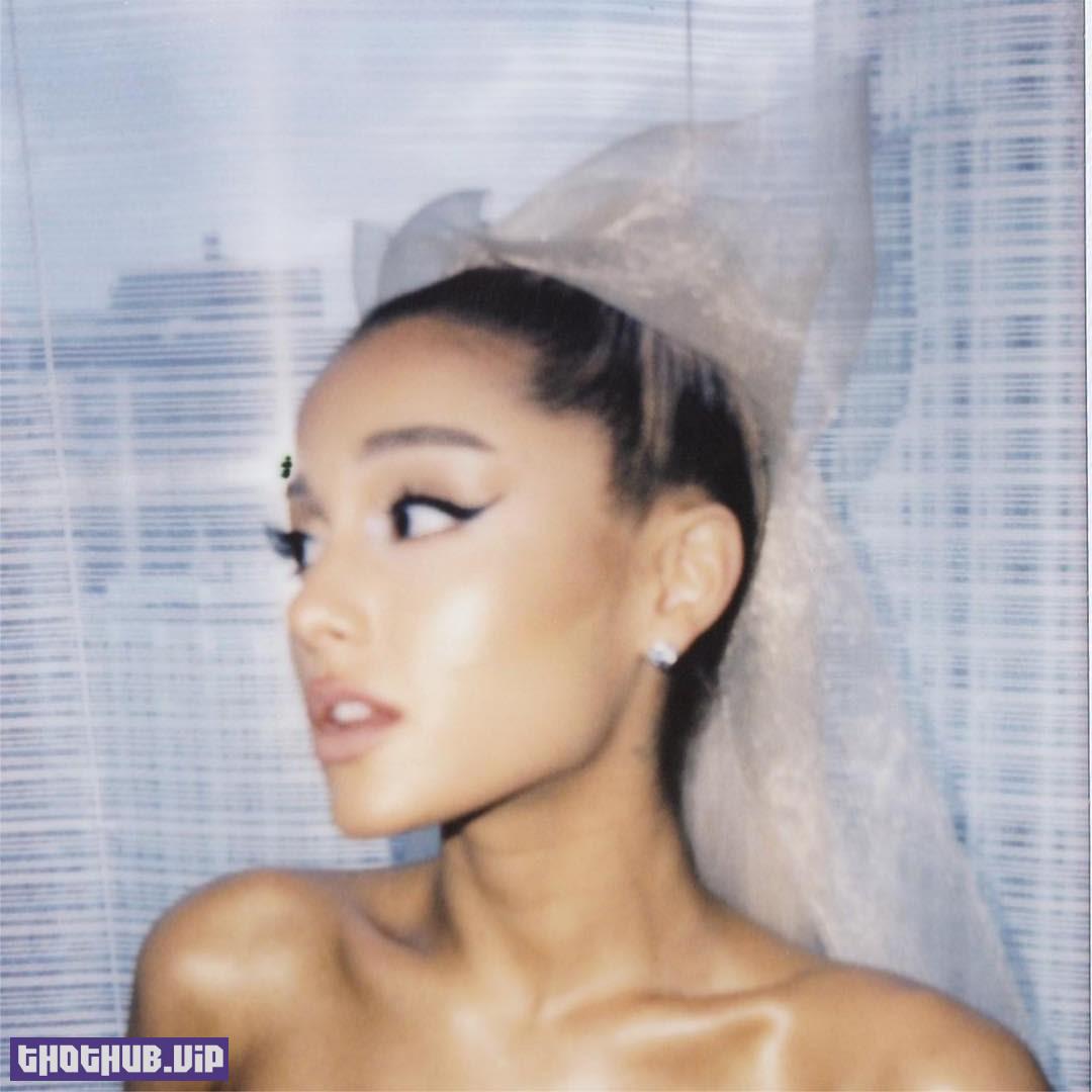 1702473934 717 Ariana Grande The Fappening Topless Covered 6 Photos
