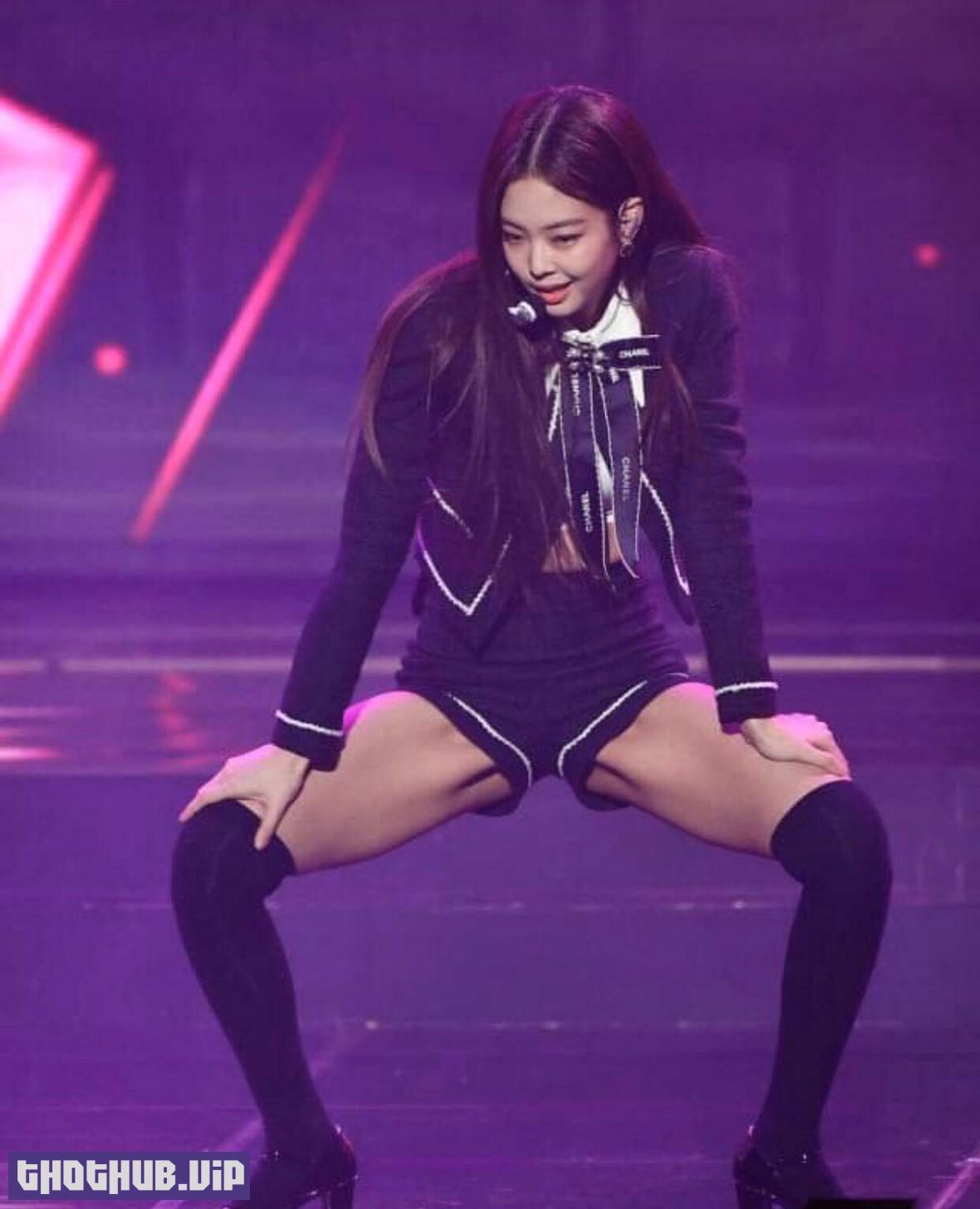 Jennie Kim Split Legs