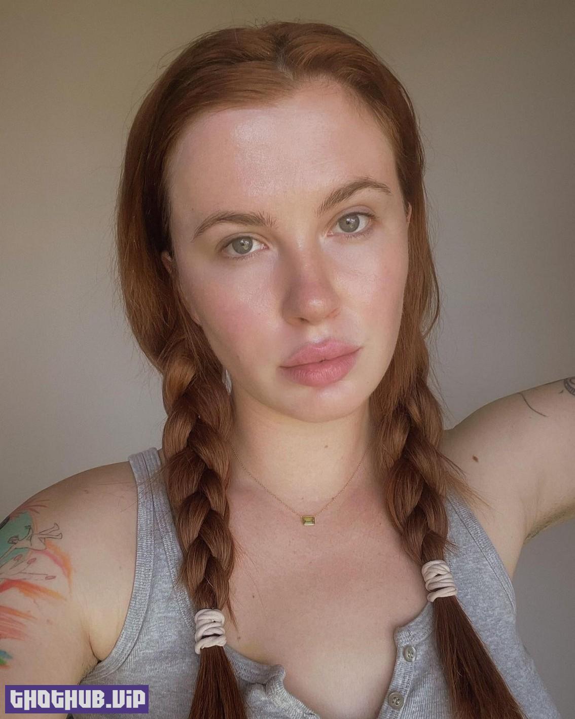 Ireland Baldwin Redhead Selfie